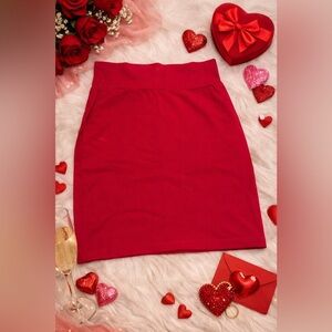 EUC ♥️ Forever 21 Red Mini Skirt Size M – Flirty & Fun♥️